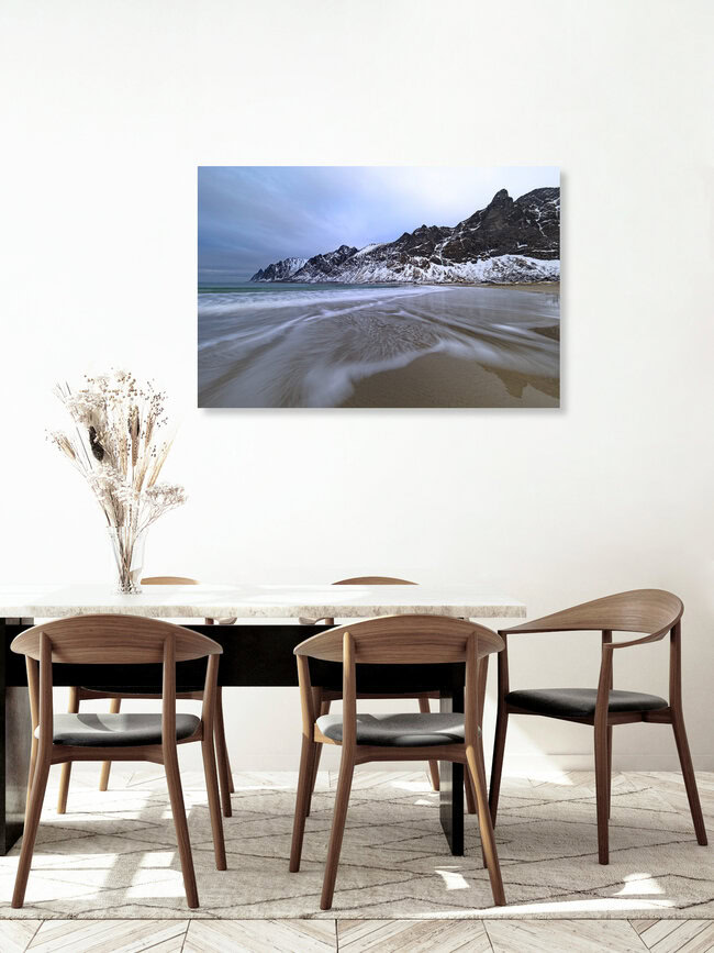 Strand von Ersfjord auf der Insel Senja, Norwegen – Fotokunst von Dirk Heckmann als Poster oder Acrylglasbild