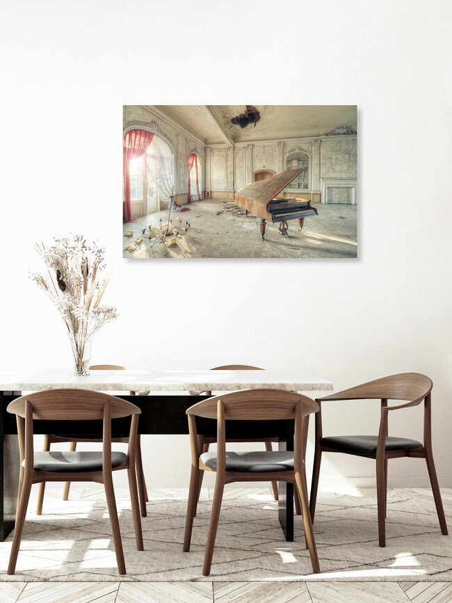 Verlassenes Klavier, Deutschland – Fotokunst von Christopher Prenzel als Poster oder Acrylglasbild