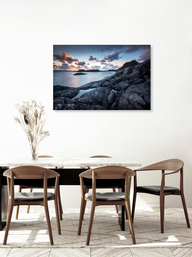 Sonnenuntergang am Meer in der Nähe der Stadt Bergen, Norwegen – Fotokunst von Felix Baab als Poster oder Acrylglasbild