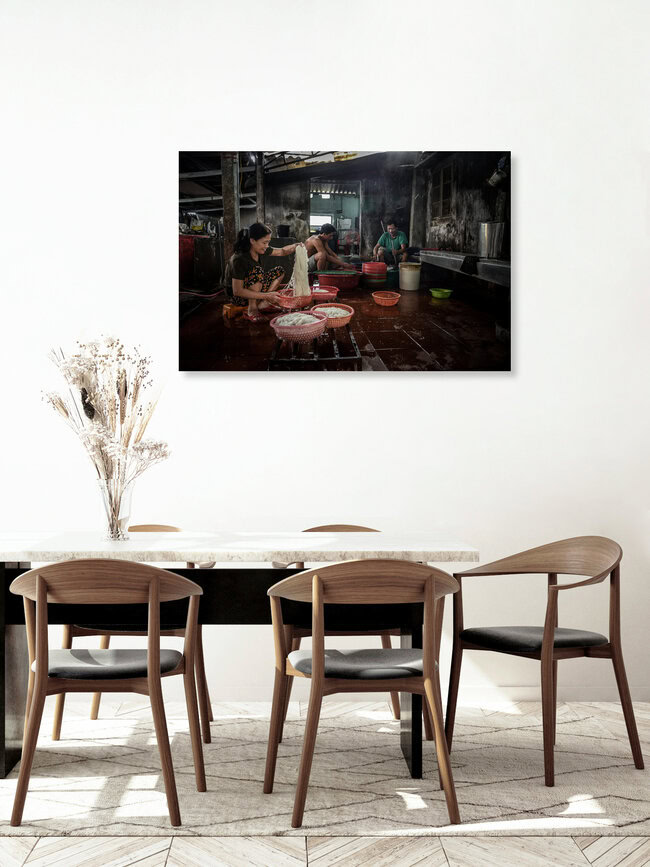 Reisnudelproduktion, Vietnam – Fotokunst von Thomas Junklewitz als Poster oder Acrylglasbild