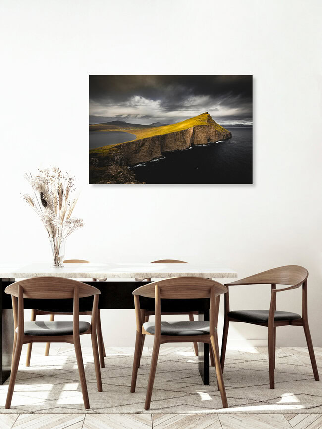 Sørvágsvatn auf den Färöer-Inseln, Färöer Inseln – Fotokunst von Eva Stadler als Poster oder Acrylglasbild