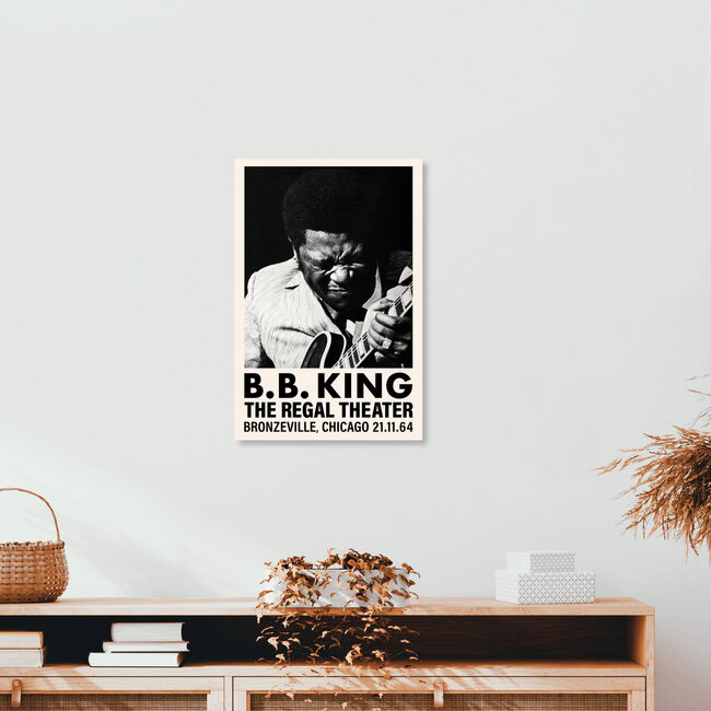 B.B. King at the Regal Theater, Vereinigte Staaten – Fotokunst von Vintage Collection als Poster oder Acrylglasbild