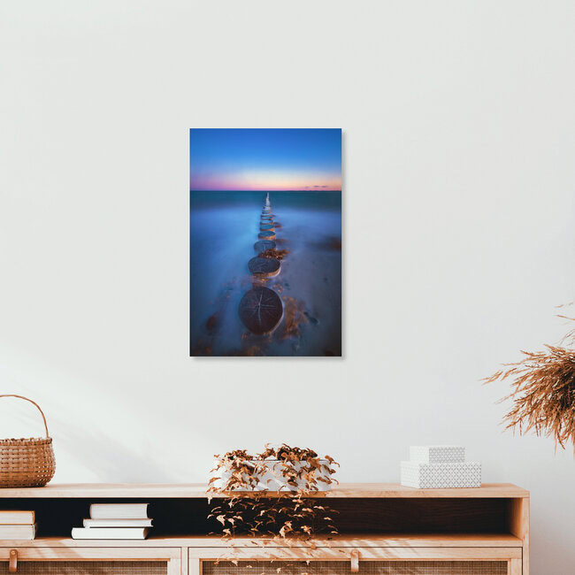 Ostsee Heiligenhafen Strand mit Buhnen, Deutschland – Fotokunst von Jean Claude Castor als Poster oder Acrylglasbild
