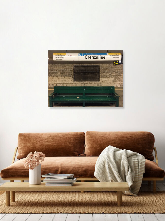 U-Bahnhof Grenazallee, Deutschland – Fotokunst von Claudio Galamini als Poster oder Acrylglasbild