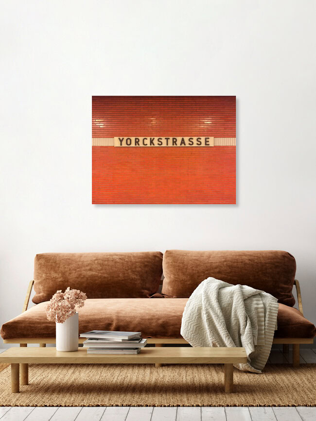 U-Bahnhof Yorckstrasse, Deutschland – Fotokunst von Claudio Galamini als Poster oder Acrylglasbild