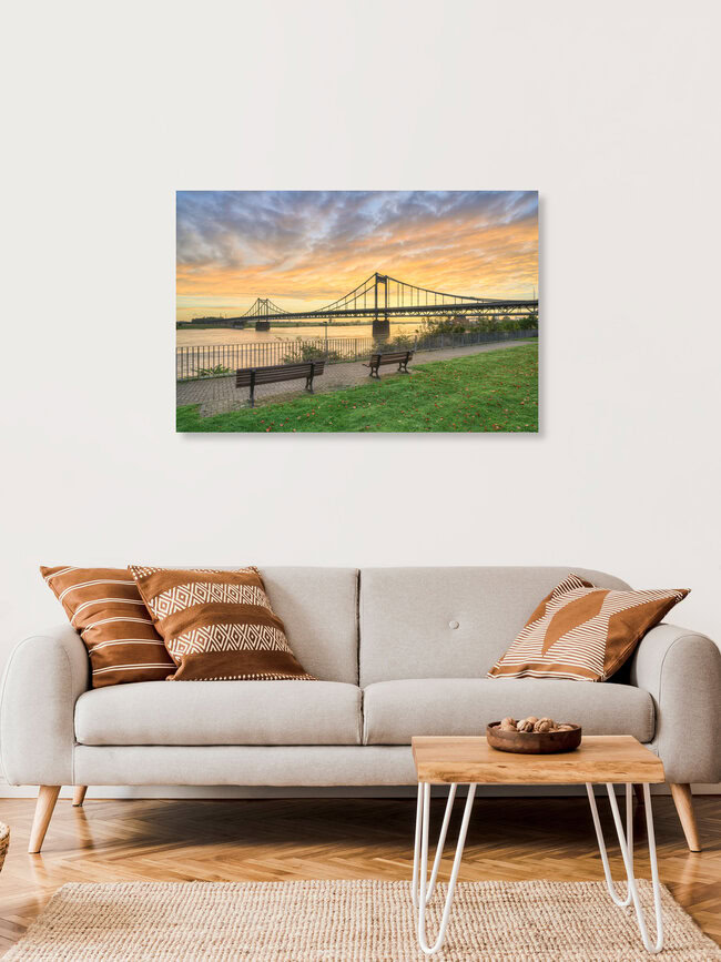 Krefeld-Uerdinger Brücke bei Sonnenaufgang, Deutschland – Fotokunst von Michael Valjak als Poster oder Acrylglasbild