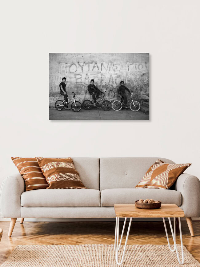 The gang, Griechenland – Fotokunst von Nasos Zovoilis als Poster oder Acrylglasbild