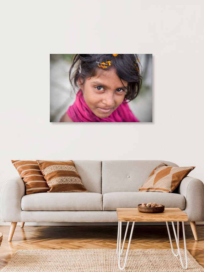 Slum Flower, Bangladesh – Fotokunst von Miro May als Poster oder Acrylglasbild