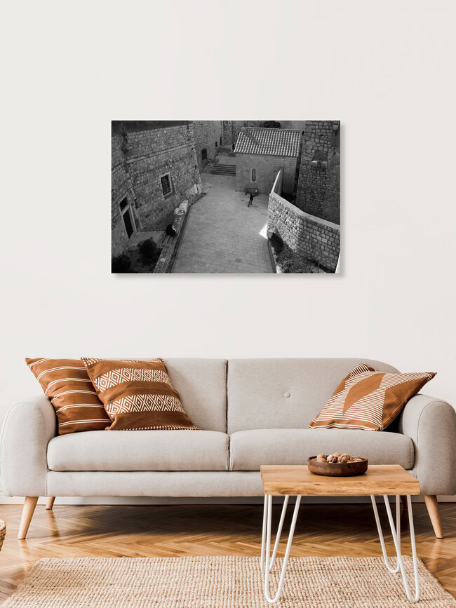 Fußball in Dubrovnik, Kroatien – Fotokunst von Holger Ostwald als Poster oder Acrylglasbild