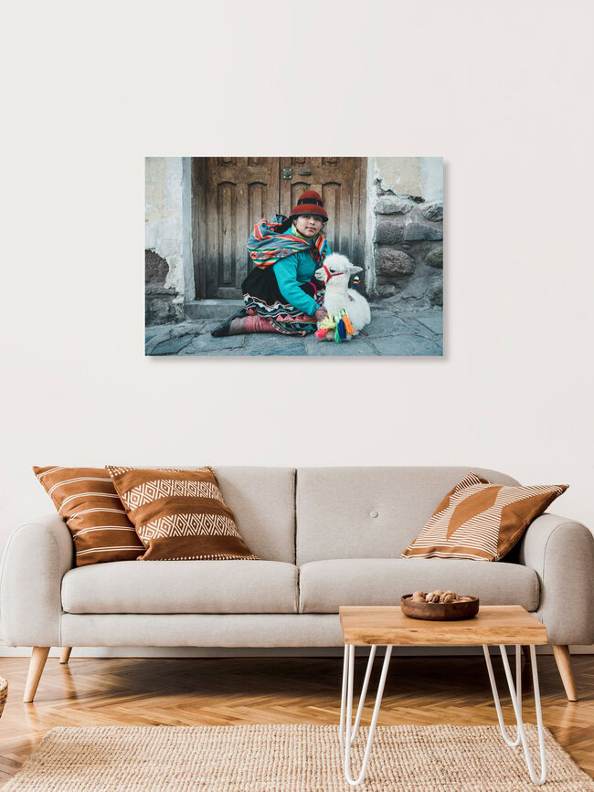 Peruvian Girl, Peru – wall art by Ueli Frischknecht as Poster or Acrylic Glass Print