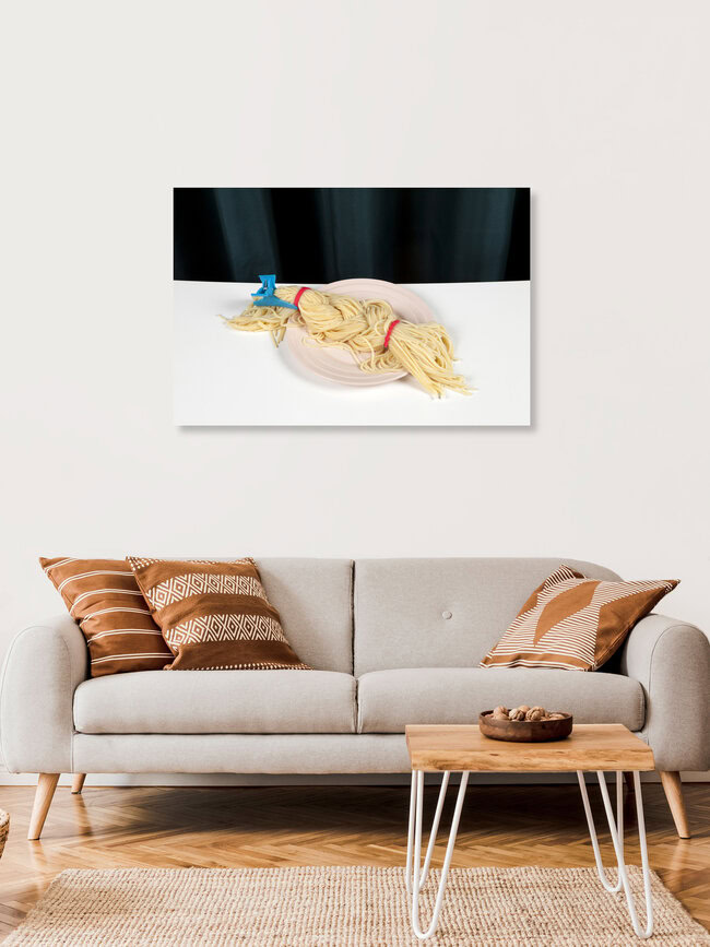 Blond Braid, Belgien – Fotokunst von Loulou von Glup als Poster oder Acrylglasbild