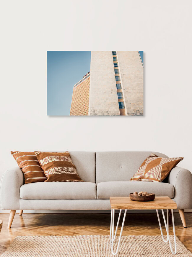 Sowjetische Architekturperle: Hotel Uzbekistan, Taschkent, Usbekistan – Fotokunst von Eva Stadler als Poster oder Acrylglasbild
