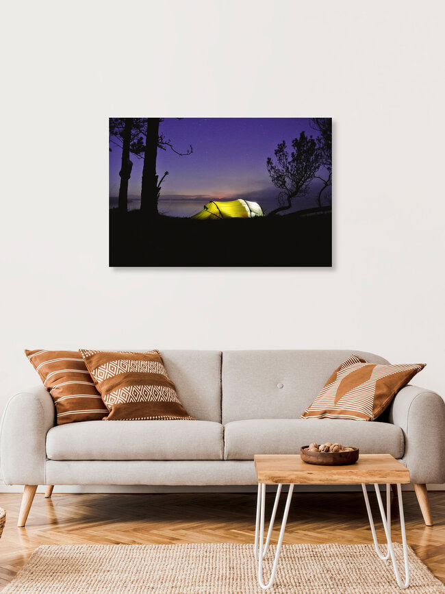 glowing tent, Norwegen – Fotokunst von Christian Kluge als Poster oder Acrylglasbild