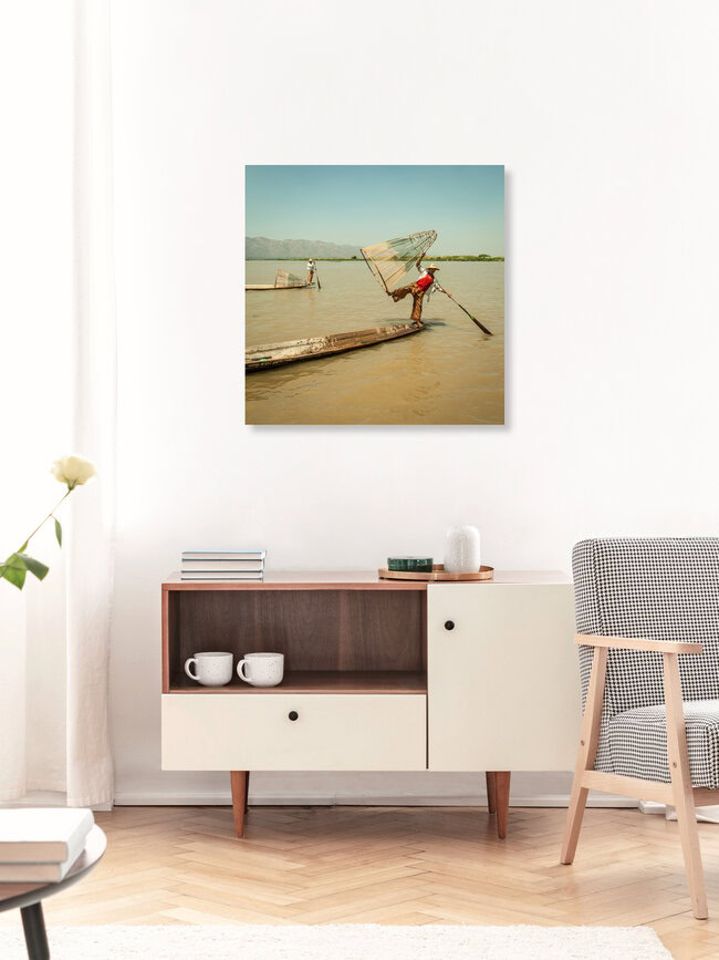 Einbeinfischer, Myanmar – Fotokunst von Sebastian Rost als Poster oder Acrylglasbild