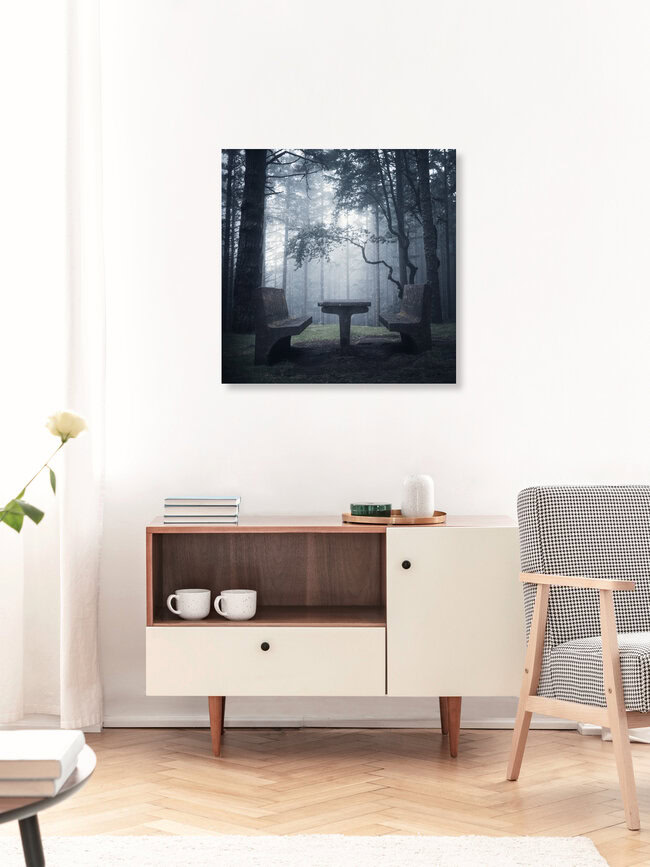 Licht im Dunkel, Portugal – Fotokunst von Sonja Lautner als Poster oder Acrylglasbild