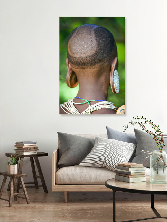 Hair Style, Äthiopien – Fotokunst von Miro May als Poster oder Acrylglasbild