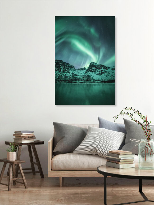 The Aurora Lake, Norwegen – Fotokunst von Sebastian Worm als Poster oder Acrylglasbild