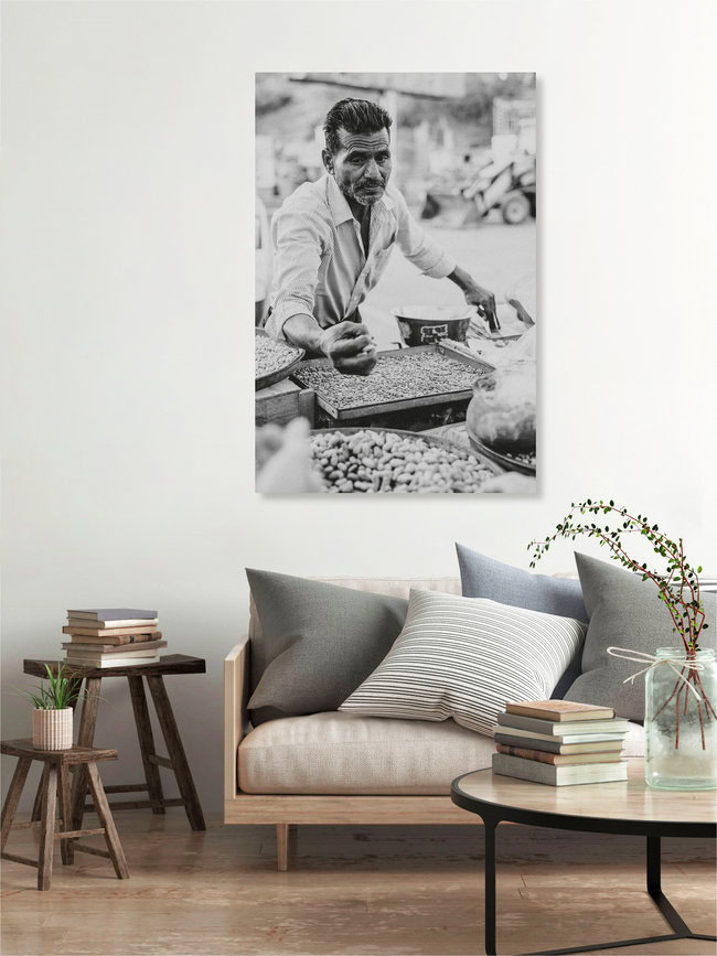 Markt-Verkäufer, Indien – Fotokunst von David Wurth als Poster oder Acrylglasbild