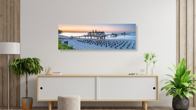 Seebrücke Sellin auf der Insel Rügen, Deutschland – Fotokunst von Jan Becke als Poster oder Acrylglasbild