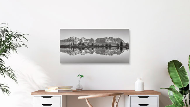 Wilder Kaiser in Tirol schwarz-weiß, Österreich – Fotokunst von Michael Valjak als Poster oder Acrylglasbild