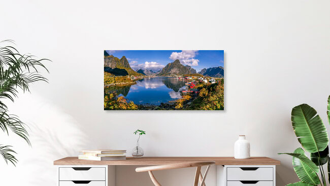 Herbst in Reine auf den Lofoten, Norwegen – Fotokunst von Achim Thomae als Poster oder Acrylglasbild