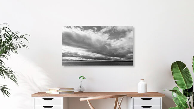 Clouds on the Horizon, Vereinigte Staaten – Fotokunst von Courtney Crane als Poster oder Acrylglasbild
