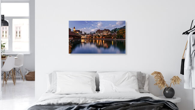 Blaue Stunde am Thuner See Schweiz, Schweiz – Fotokunst von Achim Thomae als Poster oder Acrylglasbild