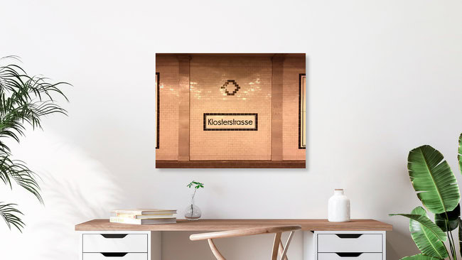 U-Bahnhof Klosterstraße, Deutschland – Fotokunst von Claudio Galamini als Poster oder Acrylglasbild