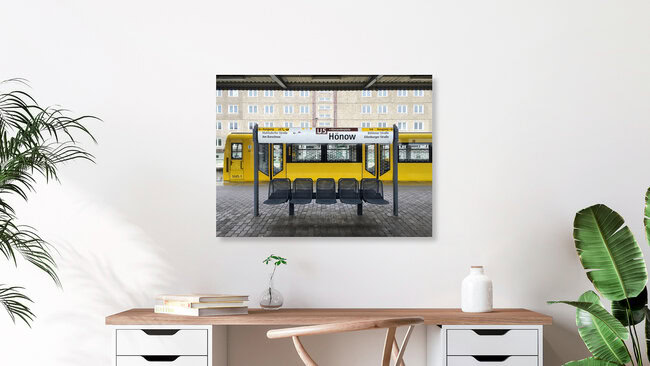 U-Bahnhof Hönow, Deutschland – Fotokunst von Claudio Galamini als Poster oder Acrylglasbild