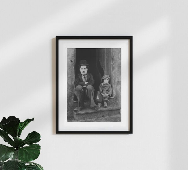 Charlie Chaplin und Jackie Coogan, Vereinigte Staaten – Fotokunst von Vintage Collection als Poster oder Acrylglasbild