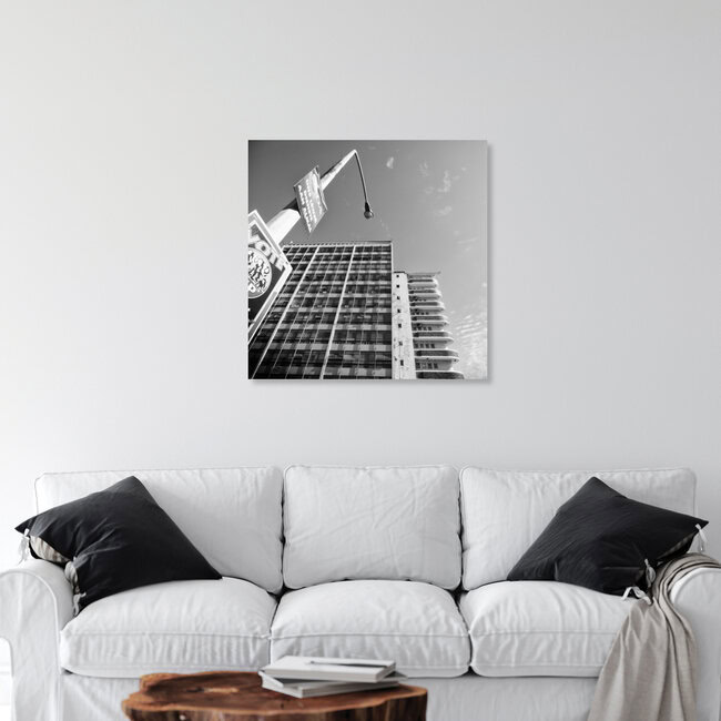 lamp post south africa (1) , Südafrika – Fotokunst von Eva Stadler als Poster oder Acrylglasbild