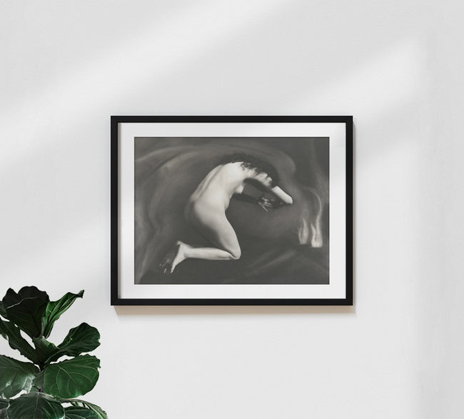 Jacob Merkelbach: Knielend vrouwelijk naakt, Netherlands – wall art by Vintage Collection as Poster or Acrylic Glass Print