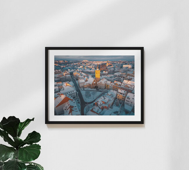 Der Wenigemarkt in Erfurt – Historisches Flair im Herzen der Stadt, Deutschland – Fotokunst von Dennis Schmelz als Poster oder Acrylglasbild
