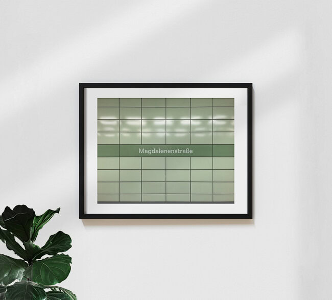 U-Bahnhof Magdalenenstraße, Deutschland – Fotokunst von Claudio Galamini als Poster oder Acrylglasbild