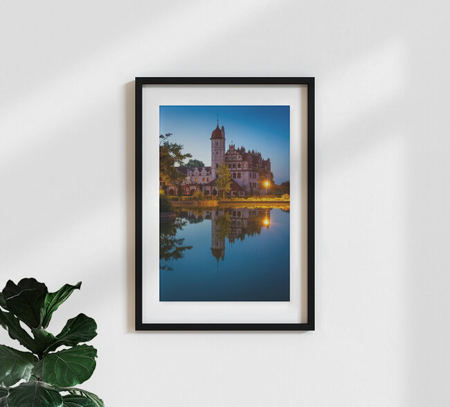 Schloss in Basedow, Deutschland – Fotokunst von Martin Wasilewski als Poster oder Acrylglasbild