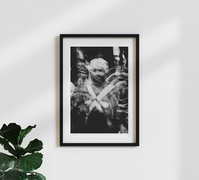soldier, Indien – Fotokunst von Jagdev Singh als Poster oder Acrylglasbild