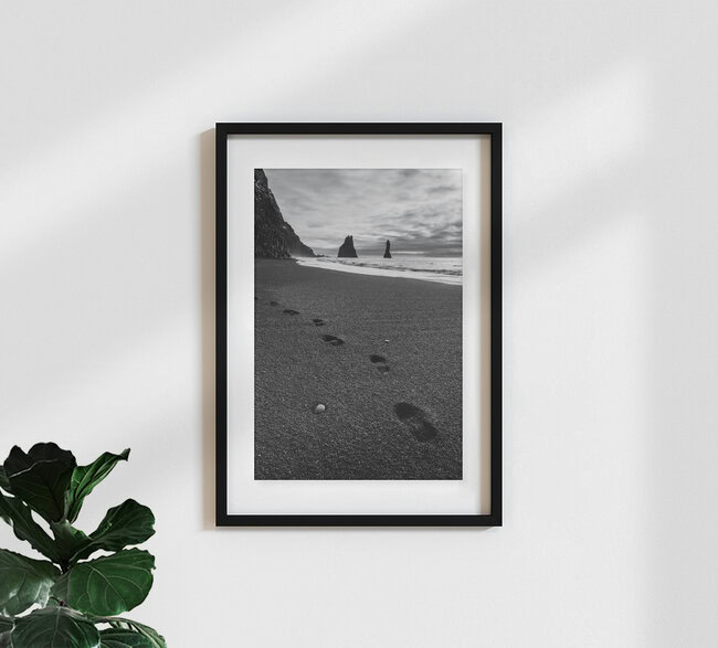 black beach, Island – Fotokunst von Christian Schipflinger als Poster oder Acrylglasbild