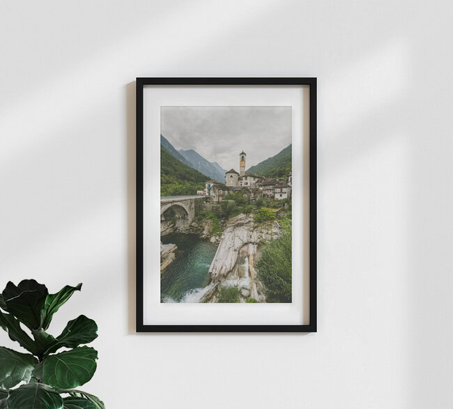 Lavertezzo, Schweiz – Fotokunst von Thomas Richter als Poster oder Acrylglasbild