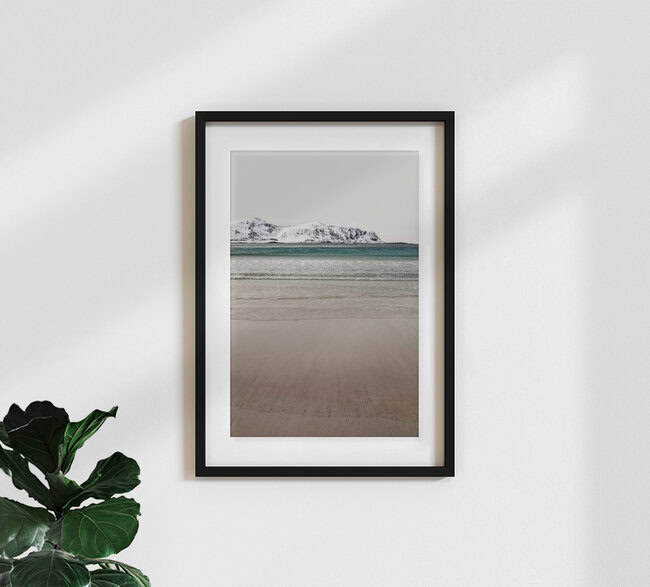 Kühle Meditation, Norwegen – Fotokunst von Victoria Knobloch als Poster oder Acrylglasbild