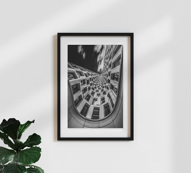 Berlin- M1 Upperwest, Deutschland – Fotokunst von Anke Butawitsch als Poster oder Acrylglasbild