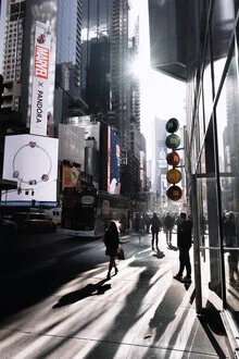 Stadt im Gegenlicht - fotokunst von Tillmann Konrad