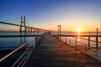 Ponte Vasco da Gama Portugal, Portugal – Fotokunst von Achim Thomae als Poster oder Acrylglasbild