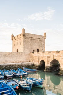 Port in Essaouria in Morocco, Marokko – Fotokunst von Photolovers . als Poster oder Acrylglasbild
