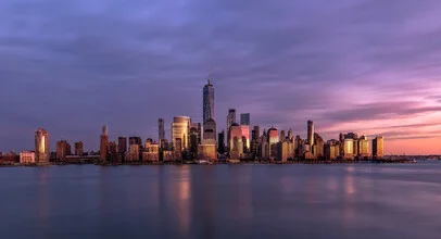 New York Skyline Panorama, Vereinigte Staaten – Fotokunst von Achim Thomae als Poster oder Acrylglasbild