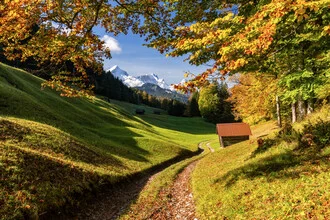 Autunno nella Baviera meridionale, Germania – arte di Achim Thomae come poster o stampa su vetro acrilico