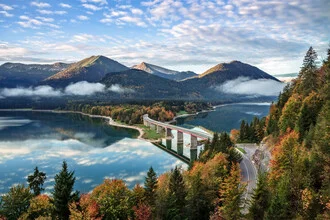 Ottobre dorato in Baviera, Germania – arte di Achim Thomae come poster o stampa su vetro acrilico