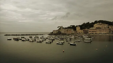 Hafen Baja del Silenzio - fotokunst von Lena Weisbek