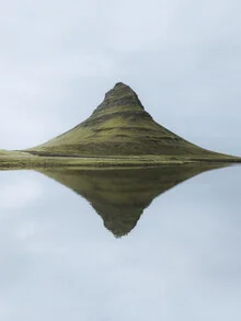 Kirkjufell, Island, Island – Fotokunst von Reiner Hofer als Poster oder Acrylglasbild