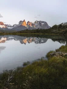 Los Cuernos, Chile, Chile – Fotokunst von Reiner Hofer als Poster oder Acrylglasbild