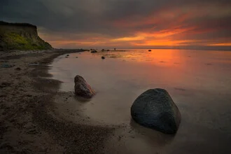 Fotokunst von Thomas Junklewitz: Sonnenuntergang an der Steilküste von Heiligenhafen